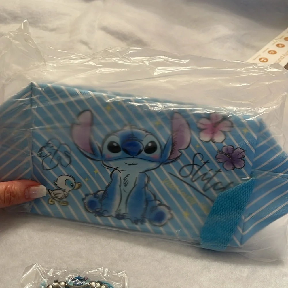 Stitch Blue Kids Accessory Set nwt travel cosmetic bag, mirror, bracelet